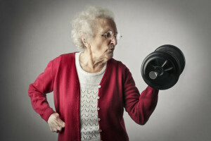 Chuông không kêu, sự khỏe khoắn, bà ngoại, bà già, tập thể dục