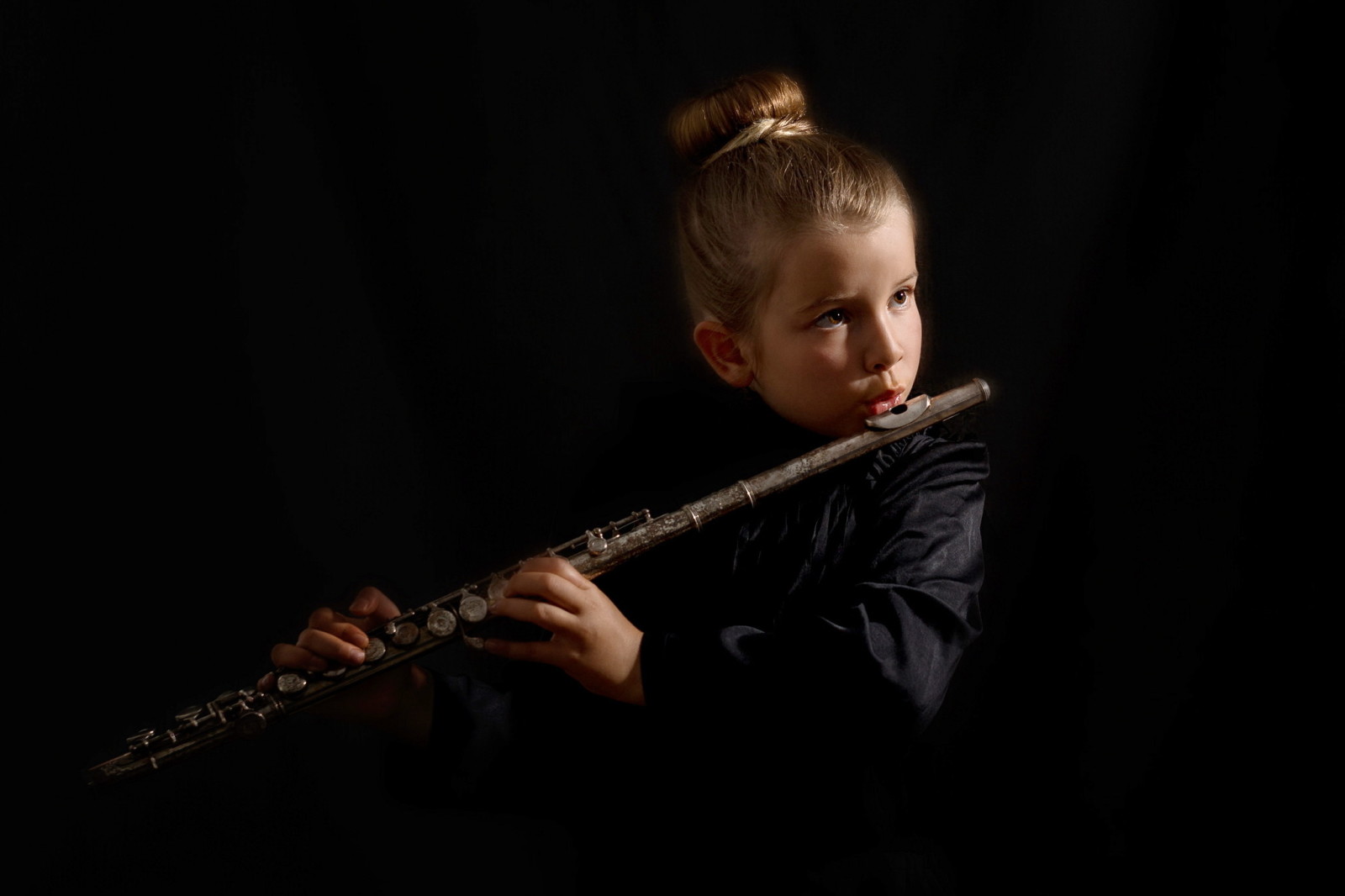 con gái, Âm nhạc, ống sáo