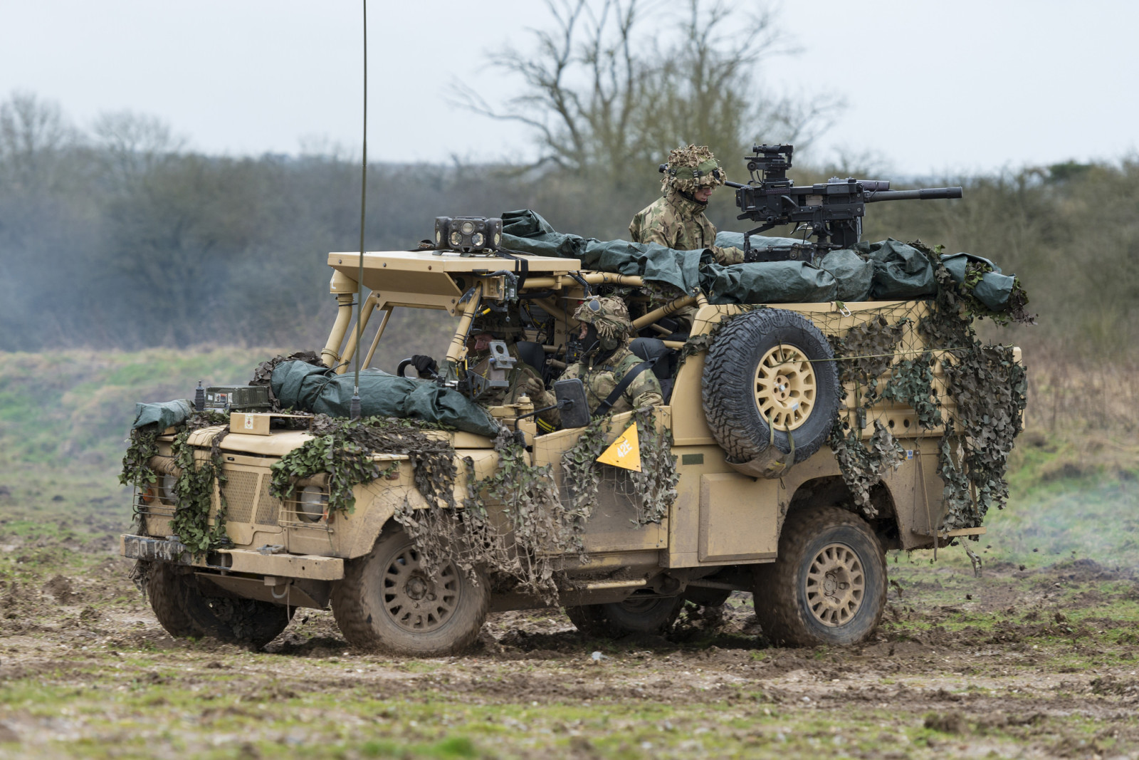 mobil bersenjata, Tentara, Land Rover