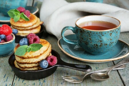ベリー類, ブルーベリー, 朝ごはん, パンケーキ, ラズベリー, イチゴ, お茶の香り