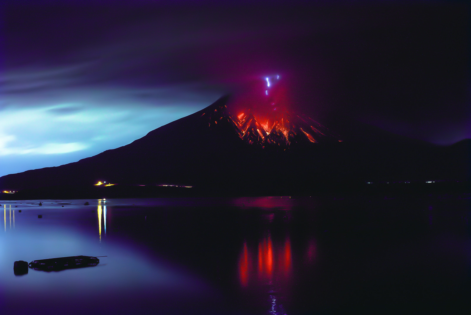 ngọn lửa, núi lửa, thành phần, Dung nham, Sakurajima