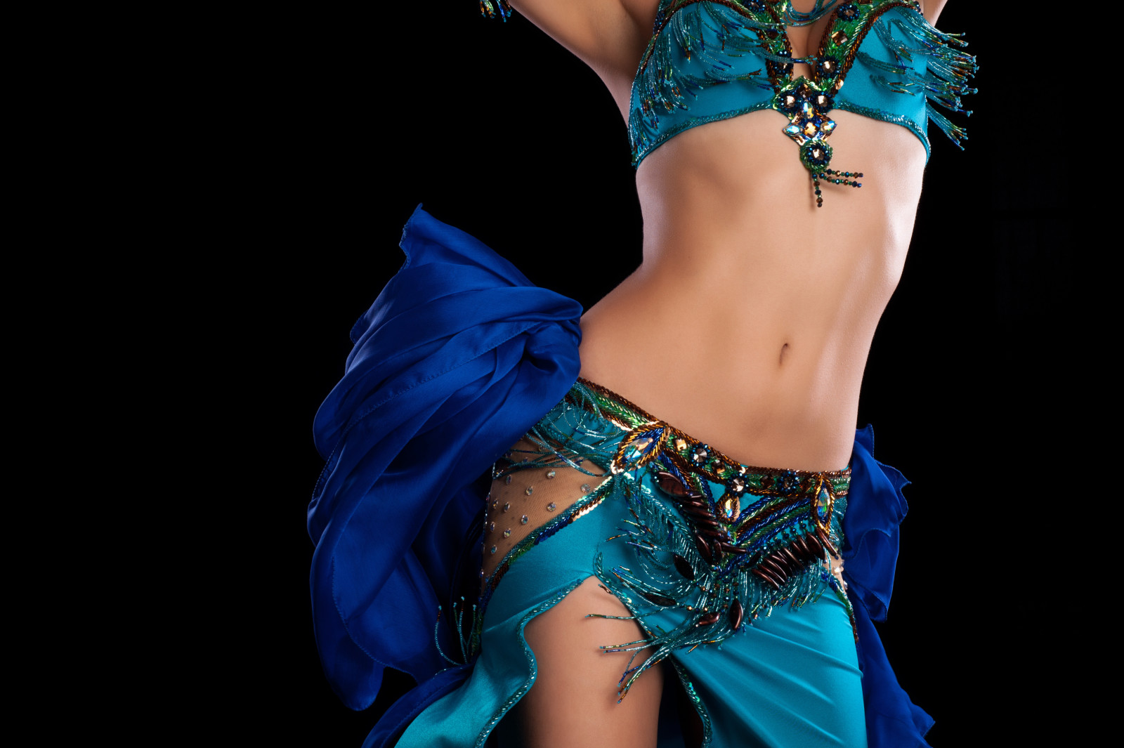 Đàn bà, quần áo, Nhảy múa Ả Rập