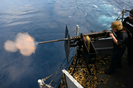50口径機関銃, 撮影, アメリカ海兵隊, USSボクサー（LHD 4）, 兵器