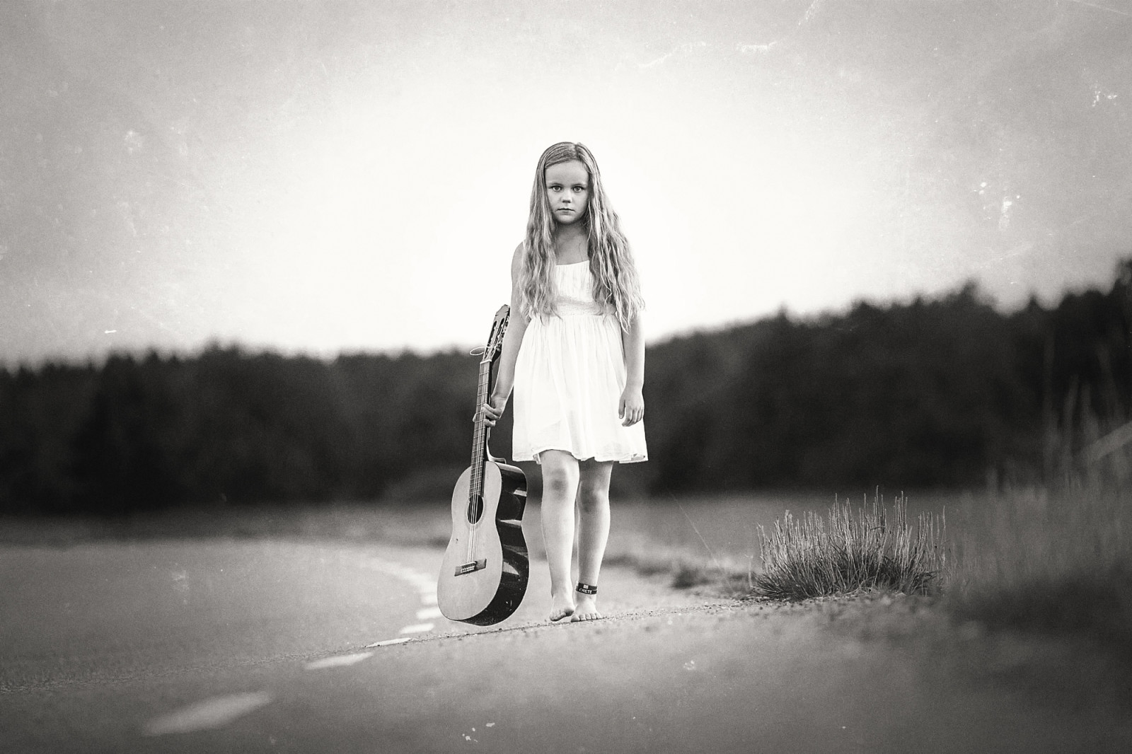 gadis, jalan, gitar