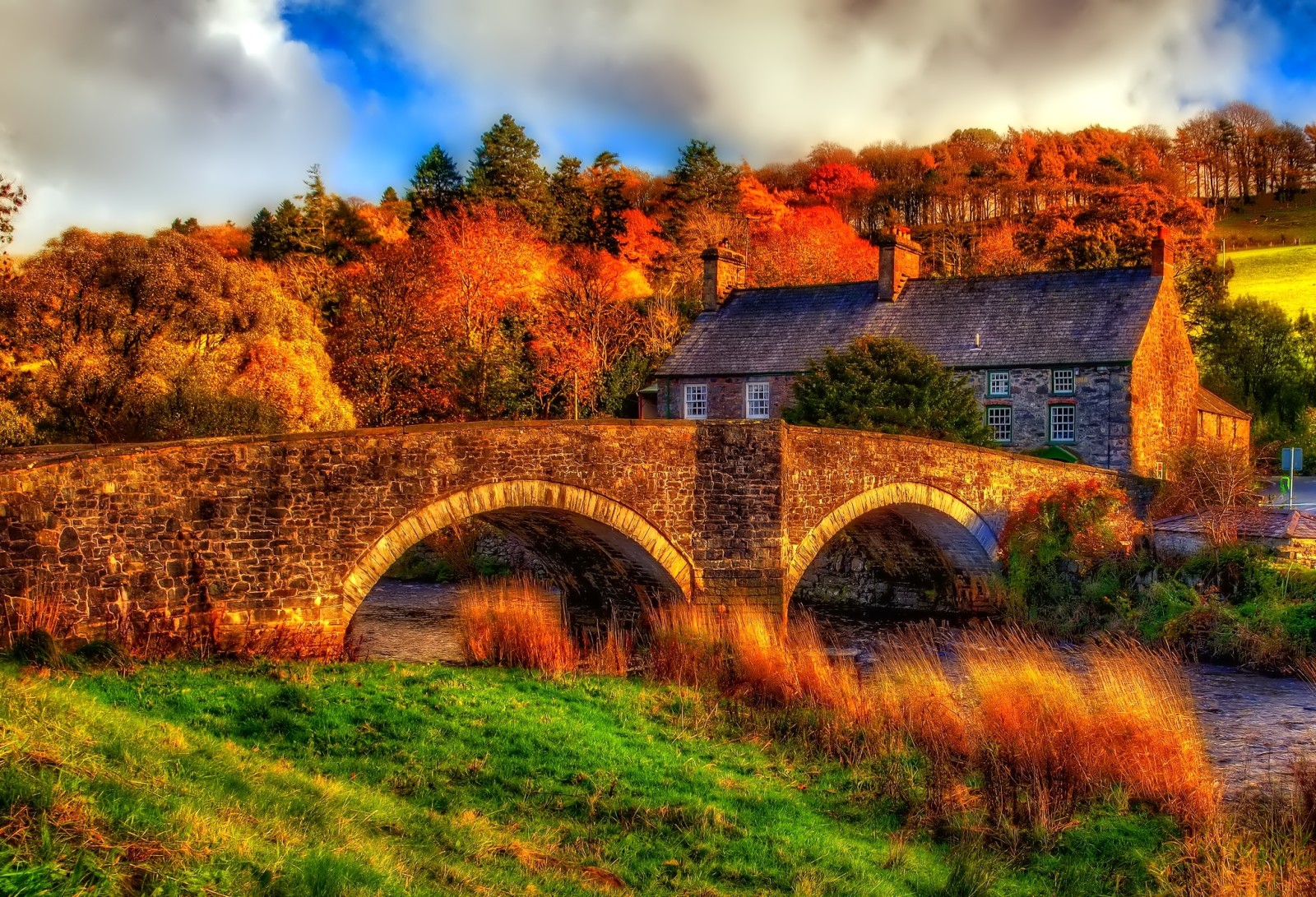 musim gugur, rumput, langit, rumah, sungai, pohon, Jembatan, lereng
