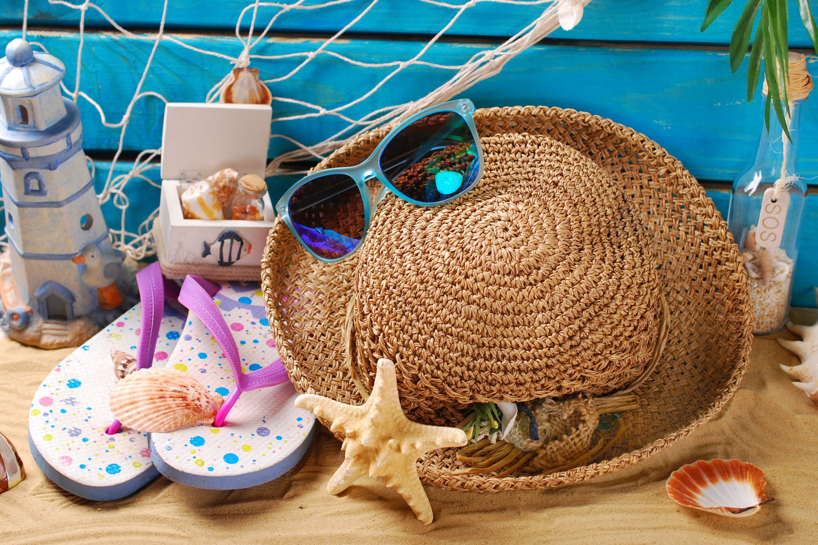 夏季, 静物, 海滩, 海洋的, 帽子, 眼镜, 砂, 贝壳