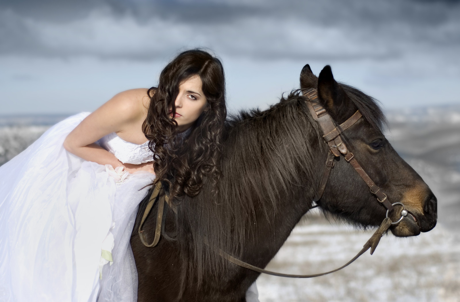 gadis, kuda, rambut, gaun