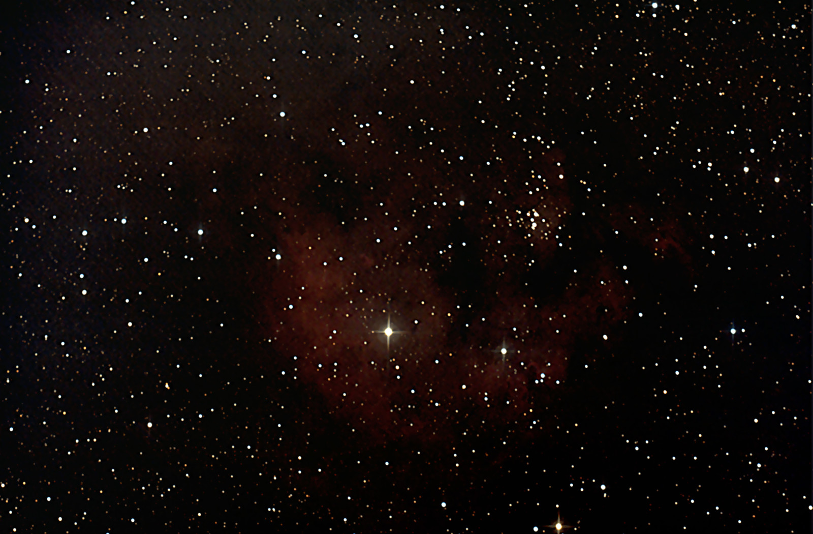 กลุ่มก๊าซ, การปล่อยมลพิษ, NGC 7822
