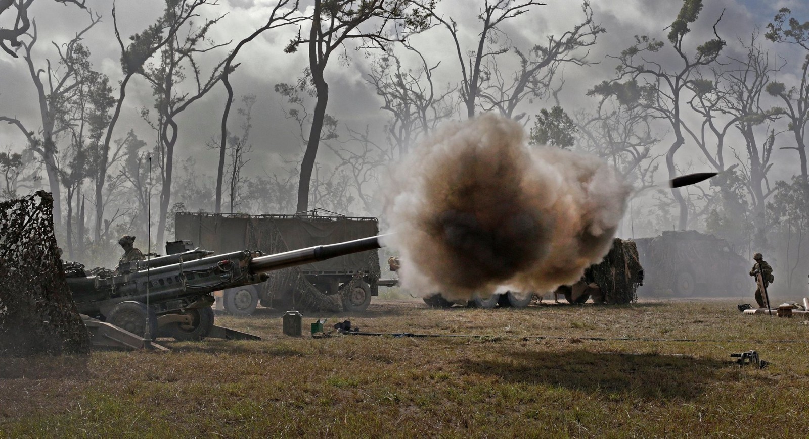士兵, 炮兵, 凌空抽射, 榴弹炮, M777, 155毫米