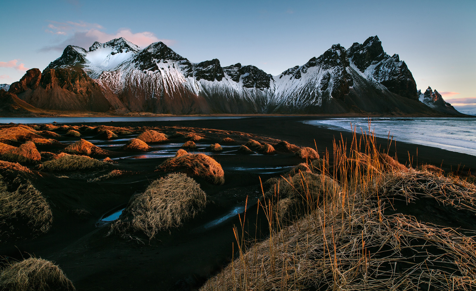 잔디, 하늘, 아침, 산, 아이슬란드, 베스트 라 호른, 스톡크 니스, 검은 용암 모래