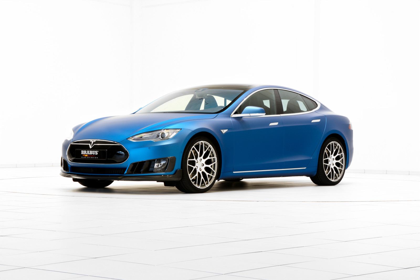 Latar Belakang, Brabus, Tesla, Model S, 2015