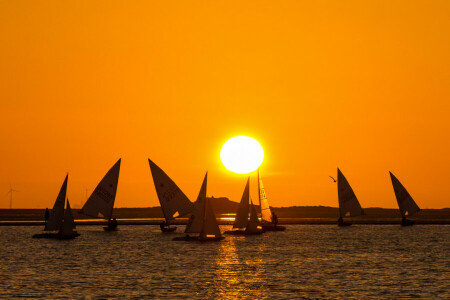 ボート, 湖, 帆, 日没, 空, 太陽, ヨット