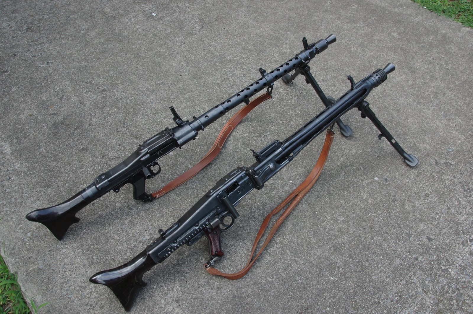 무기, 총포, MG 42, MG-34