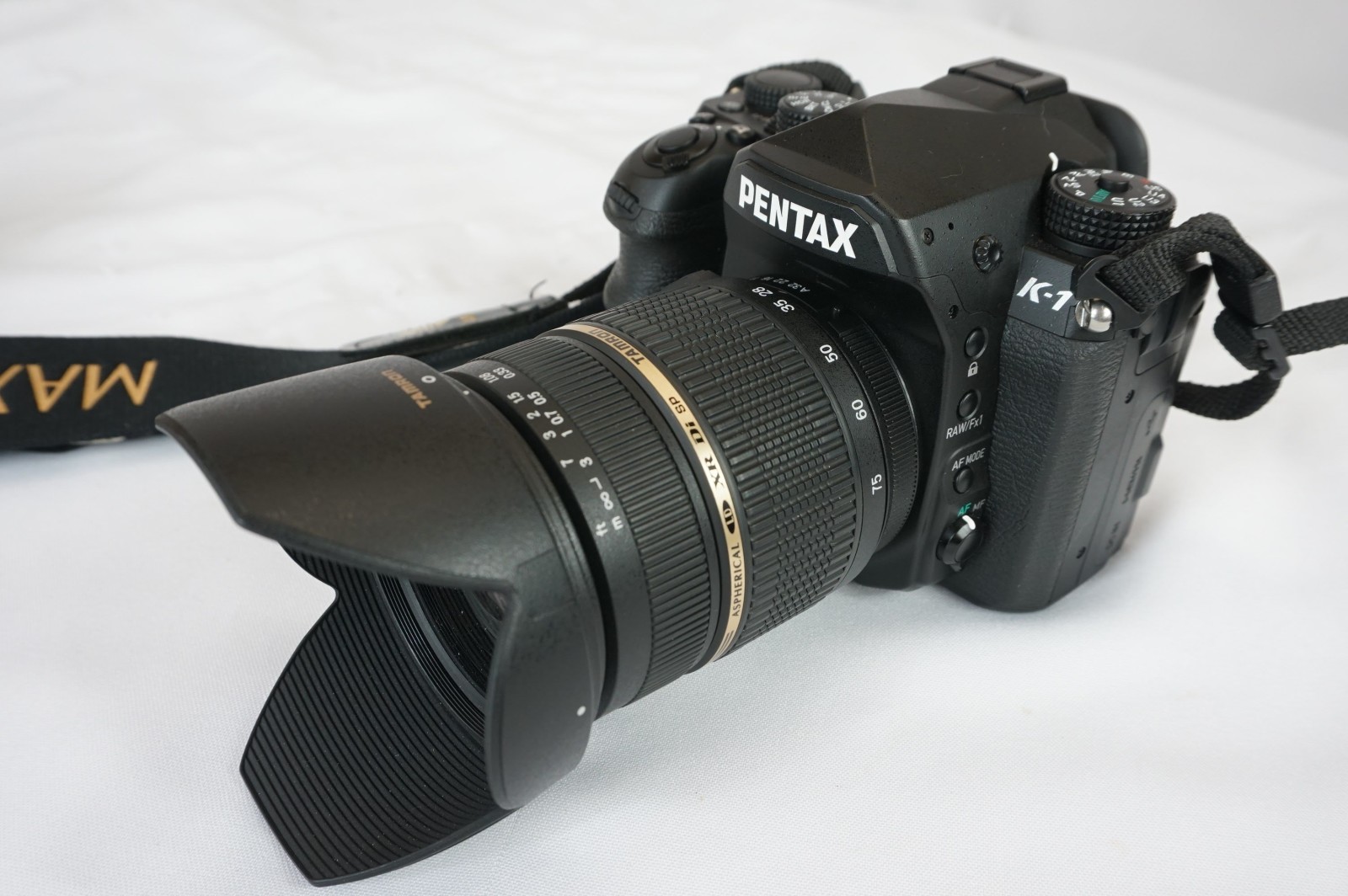 กล้อง, เทคโนโลยีดิจิทัล, Pentax K-1