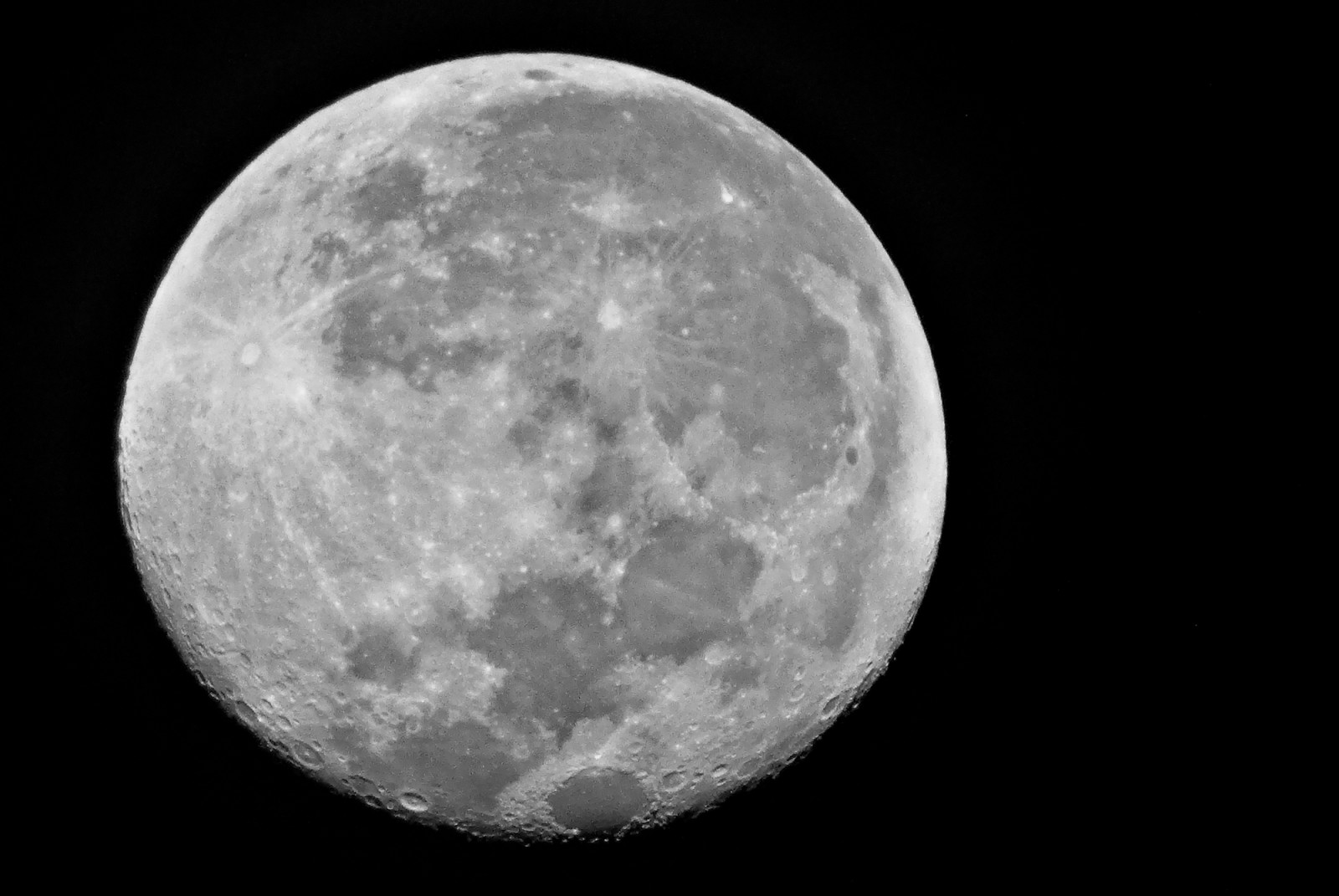 Mặt trăng, bề mặt