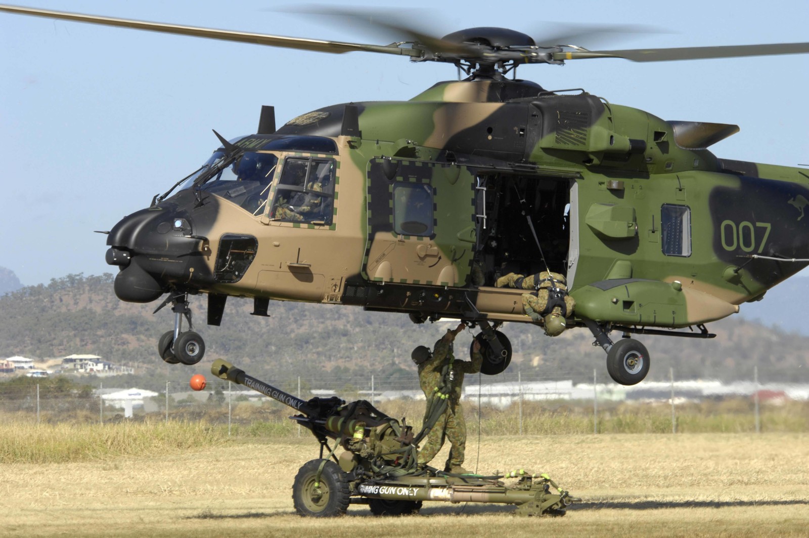 총, 헬리콥터, 다목적, 배송, MRH-90